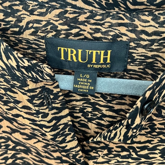 Truth by Republic Animal Print Lightweight Long Sleeves Brown Black Top Large L - Picture 2 of 8